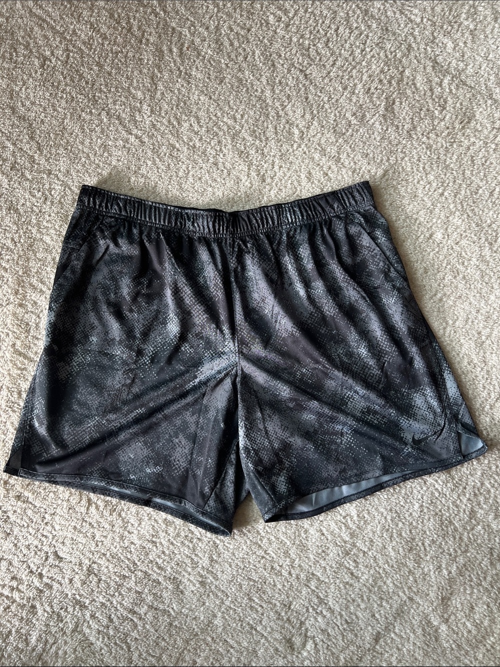 Men’s Nike Totality 7 Inch Training Shorts Black Camo XXL